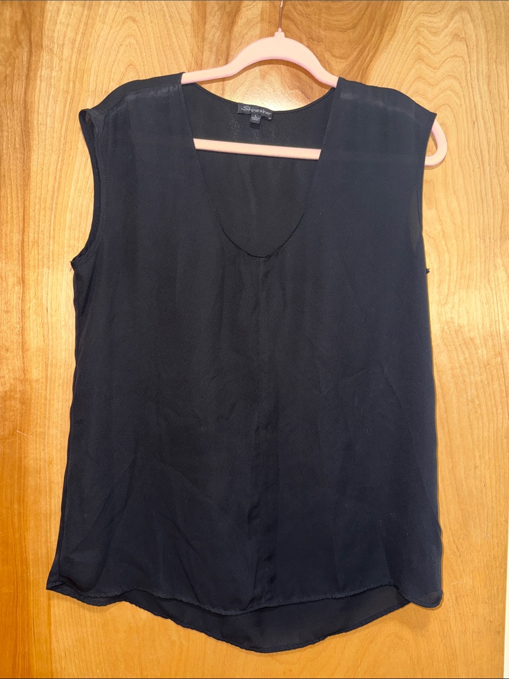 Shinestar Black Sleeveless V-Neck Camisole